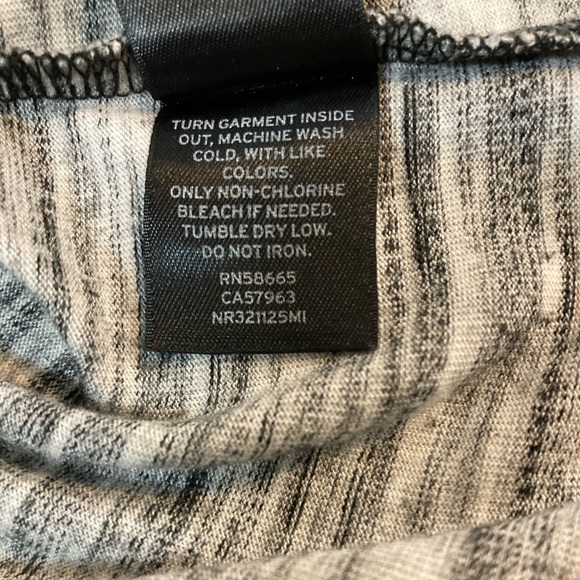 Zella Twist Back Cut Out Space Gray Long Sleeve Athleisure Top Size Small - Picture 8 of 12